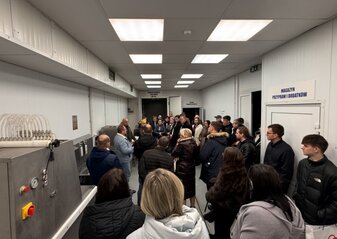 Obrazek przedstawia uczestików konferencji