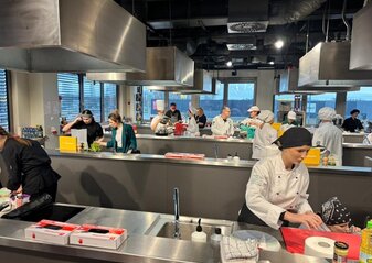 Obrazek przedstawia uczestników konkursu