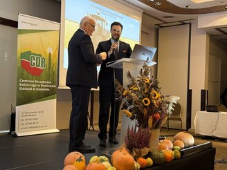 Obrazek przedstawia Wiceministra i Dyrektora CDR Radom