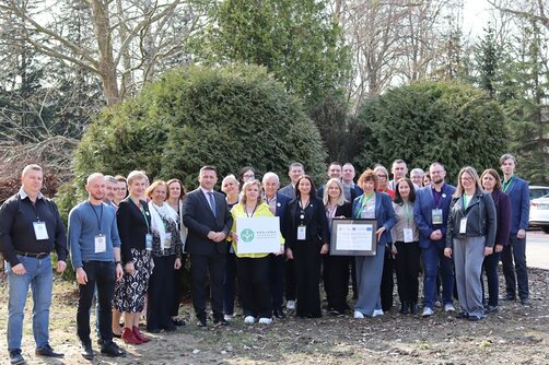 Zdjęcie przedstawia uczestników seminarium