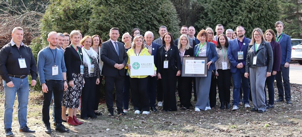 Zdjęcie przedstawia uczestników seminarium