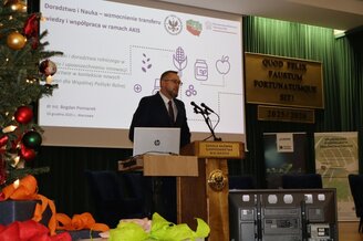 Zdjęcie przedstaiwa prelegenta