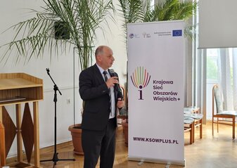 Zdjęcie przedstawia zastępcę dyrektora Departamentu Pomocy Technicznej i Instrumentów Finansowych