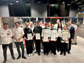 Obrazek przedstawia uczestników konkursu